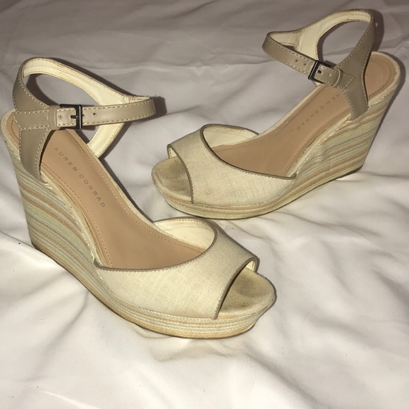 LC Lauren Conrad Shoes - Lauren Conrad Dakota Natural Platform Wedge 8.5